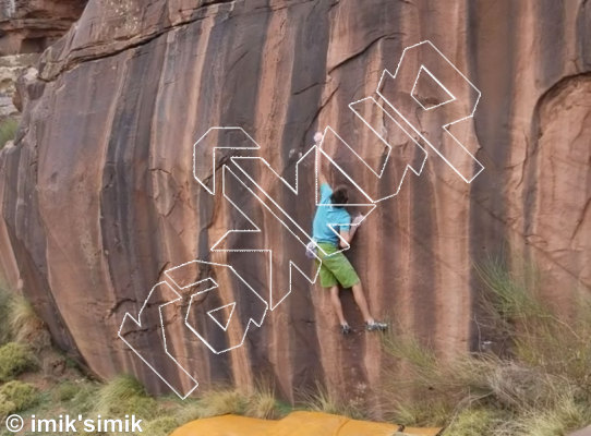 photo of Mauvais oeil , V6  at Mauvais oeil from Morocco: Oukaimeden Bouldering