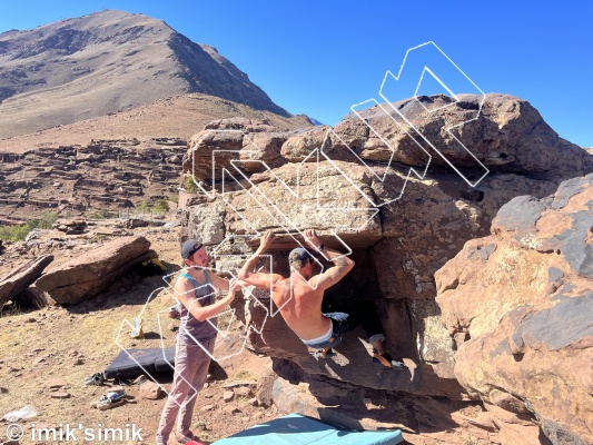 photo of Tony, V3  at Aurocher from Morocco: Oukaimeden Bouldering