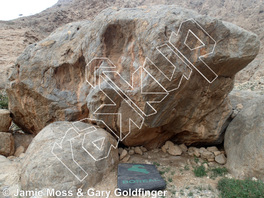 photo of Caterpillar from Oman: Bouldering