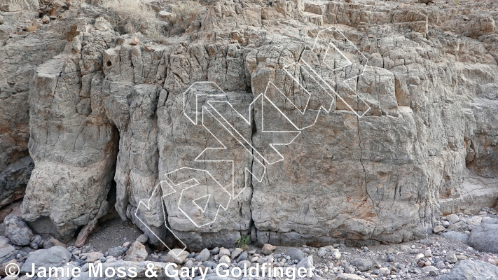 photo of Cracked Wall from Oman: Bouldering