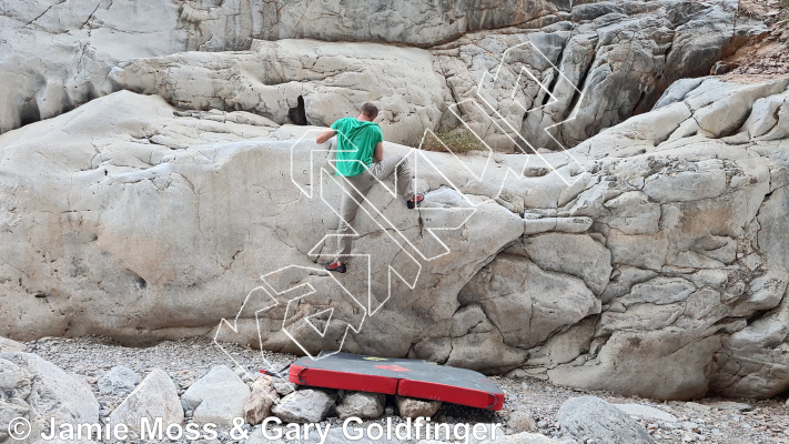 photo of White Wall from Oman: Bouldering