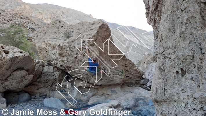 photo of Tufa Prow from Oman: Bouldering