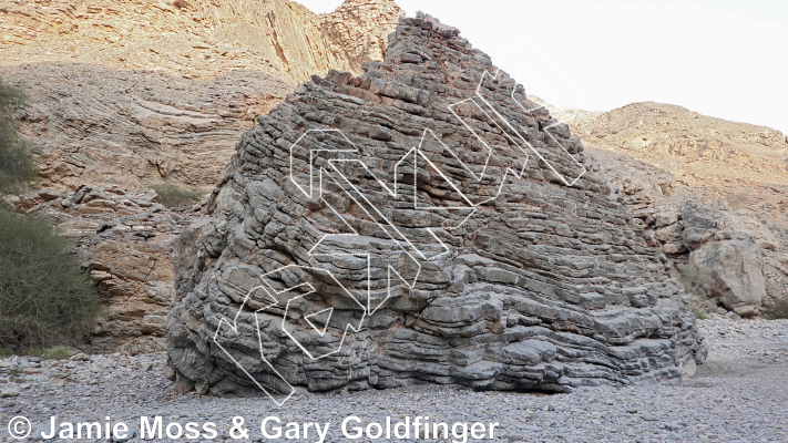 photo of Traverses Boulder from Oman: Bouldering