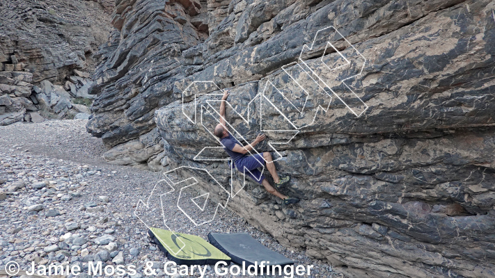 photo of Shady Boulder from Oman: Bouldering