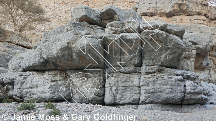 photo of Cracked Overhang from Oman: Bouldering