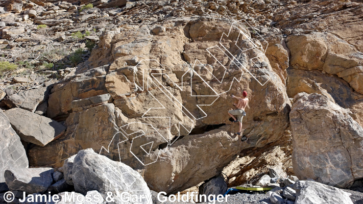 photo of Wasp Roof from Oman: Bouldering