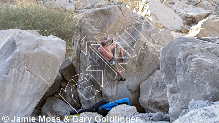 photo of Cute Prow from Oman: Bouldering