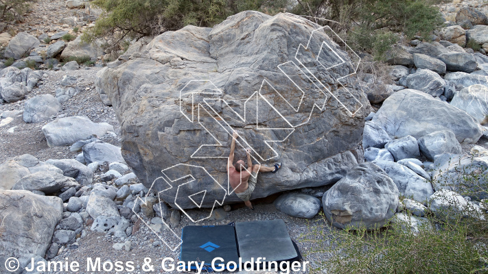 photo of Useful Boulder from Oman: Bouldering