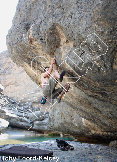 photo of Lower Pool Wall from Oman: Bouldering