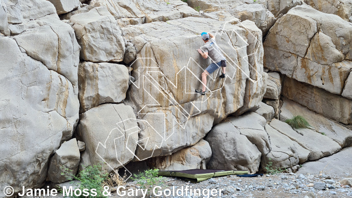 photo of Squirrel Quoi from Oman: Bouldering