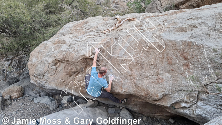 photo of Mantle Boulder from Oman: Bouldering