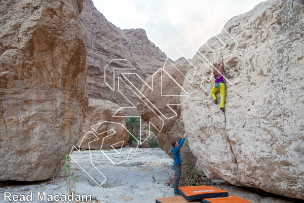 photo of Flea Market Boulder from Oman: Bouldering