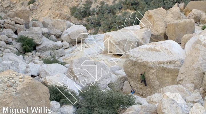 photo of Long Arm Boulder from Oman: Bouldering