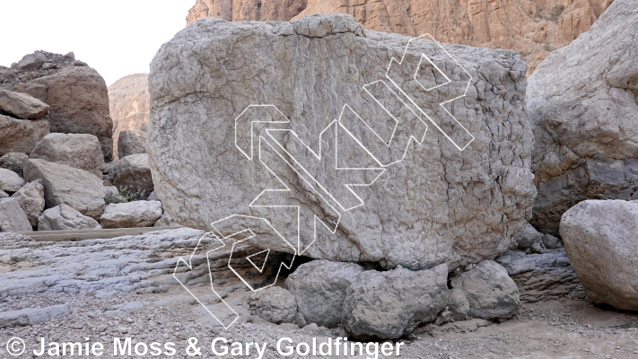 photo of Whitewash Boulder from Oman: Bouldering