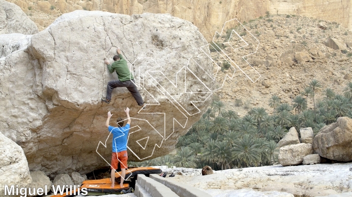 photo of Falaj Boulder from Oman: Bouldering