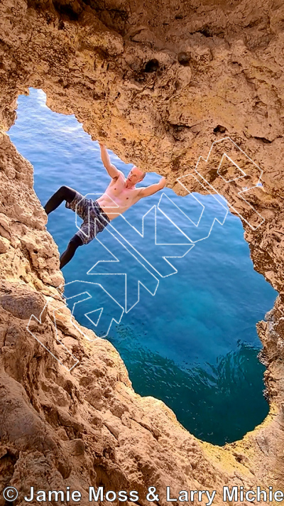 photo of The Arch, V2 ★★★ at The Hole from Oman: Deep-Water Soloing