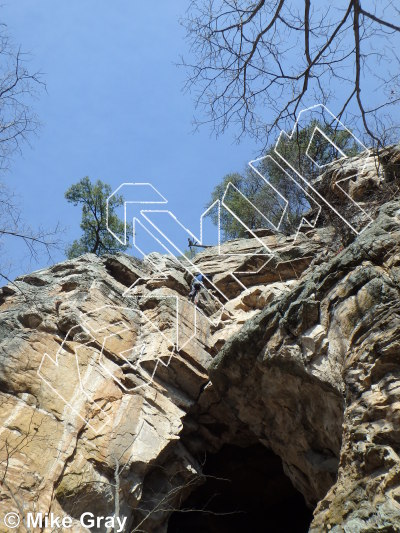 photo of Invasive Species, 5.10 ★★★ at RUN-DMC Cave and Buttress from Smoke Hole: Reed's Creek