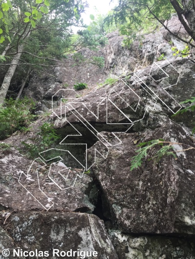 photo of Voie de la Grotte from Québec: Grand Morne