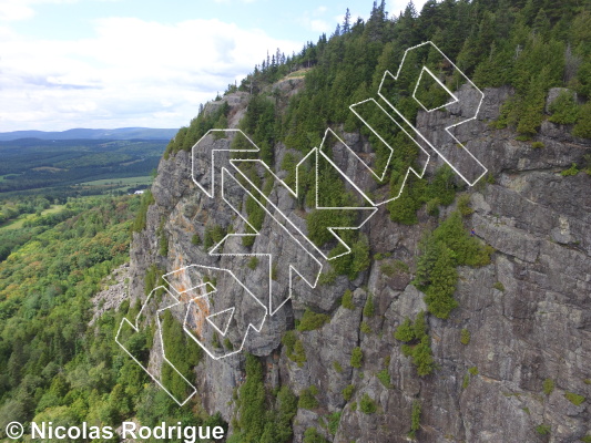 photo of Voie de la Grotte from Québec: Grand Morne