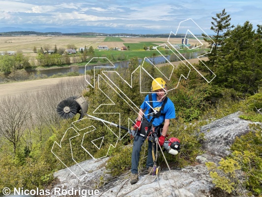 photo of Histoire Escalade Rocher de la Chapelle,   at Rocher de la Chapelle from Québec: Montmagny-L'Islet 