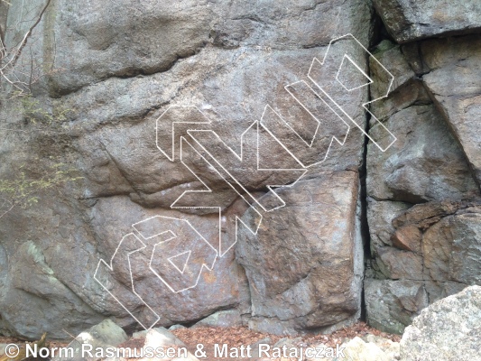 photo of Medallion, V4 ★★★ at End of the Upper Loop from Powerlinez