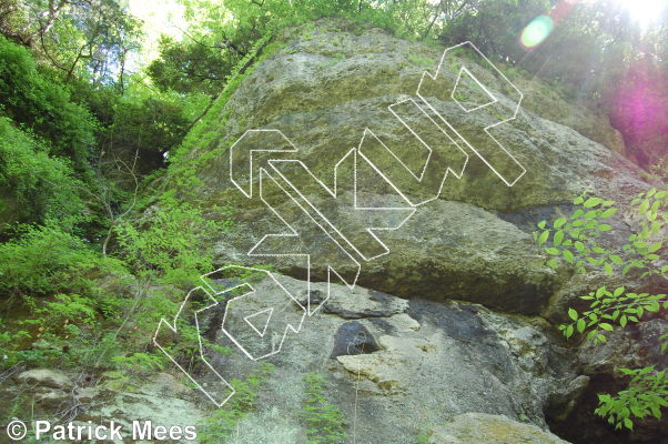 photo of Best Route in Minnesota, 5.11b/c ★★ at Buddha Wall (Gopher Wall) Left from Iowa Limestone