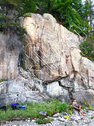 photo of Récif, 5.9+  at Les Monts et Marées from Québec: Parois d'escalade du Saguenay