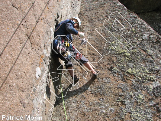 photo of Navajo, 5.11a ★★ at Le Cap à l'Aigle from Québec: Parois d'escalade du Saguenay