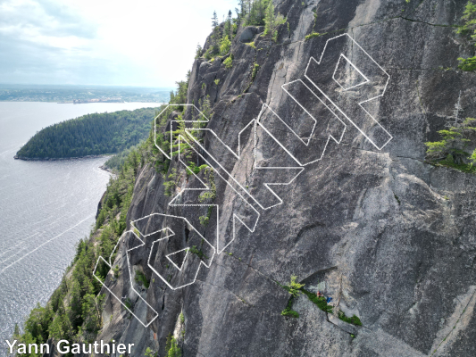 photo of La Paroi François-Xavier Garneau from Québec: Parois d'escalade du Saguenay