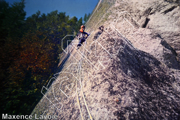 photo of La Paroi François-Xavier Garneau from Québec: Parois d'escalade du Saguenay