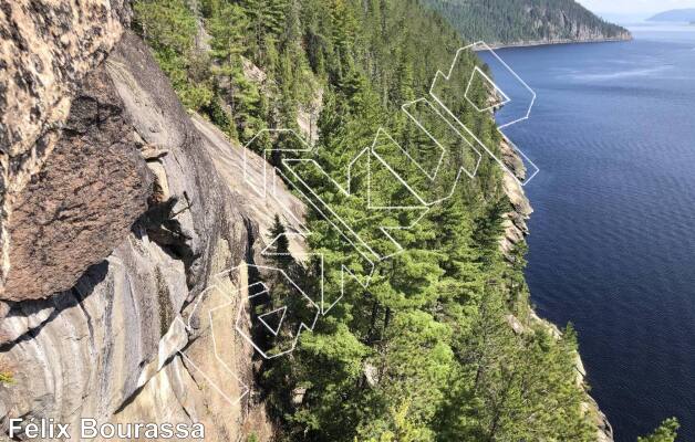 photo of La Paroi François-Xavier Garneau from Québec: Parois d'escalade du Saguenay