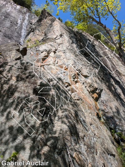 photo of La Montagne du mammouth from Québec: Parois d'escalade du Saguenay