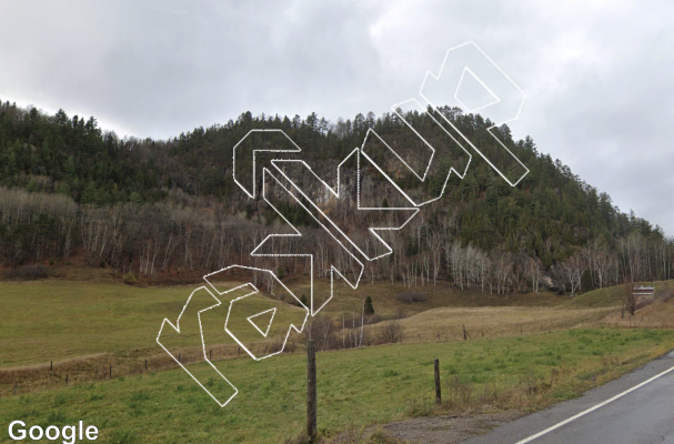 photo of La Montagne du mammouth from Québec: Parois d'escalade du Saguenay