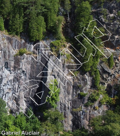 photo of La Montagne du mammouth from Québec: Parois d'escalade du Saguenay
