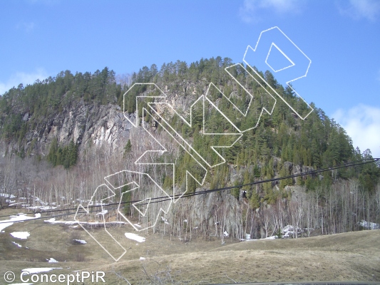 photo of Le Dièdre, 5.5  at Le Mur from Québec: Parois d'escalade du Saguenay