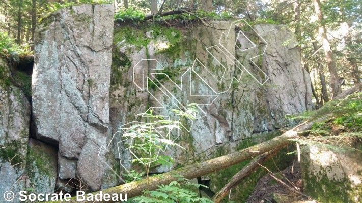 photo of Stem-Master Jr., V0 ★★ at Scie-Saw Wall from Québec: Mont Rigaud