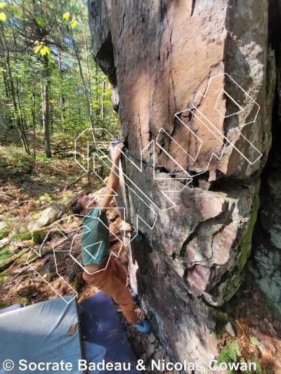 photo of Totem from Québec: Mont Rigaud