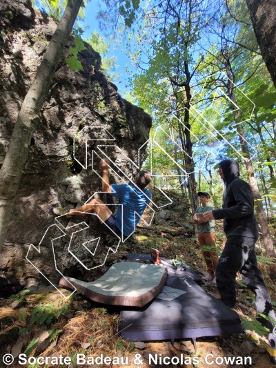 photo of Jeu de cartes from Québec: Mont Rigaud