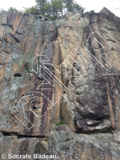 photo of AMP, 5.12d ★★ at Bob's Wall from Québec: Mont Rigaud