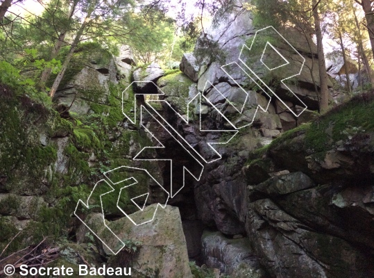 photo of Elephant Cave from Québec: Mont Rigaud