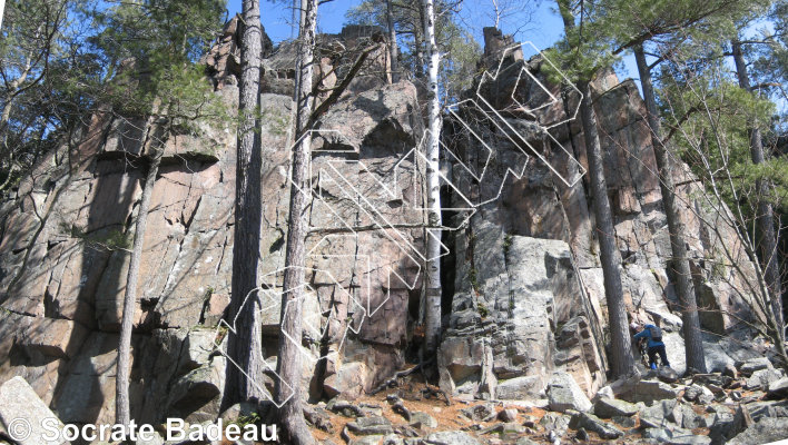 photo of The Great Debate (a.k.a. The Crack), 5.10+ ★★ at Gully Area Left from Québec: Mont Rigaud