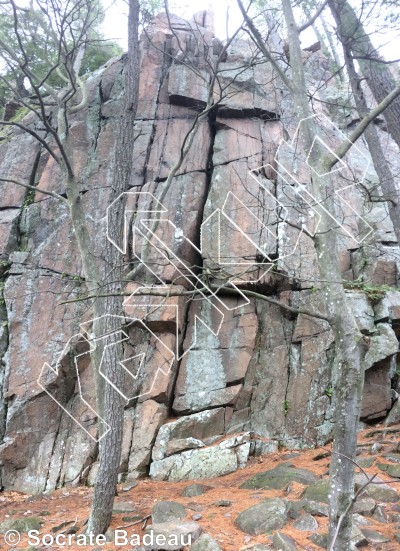 photo of The Offwidth, 5.10d ★★ at Gully Area Left from Québec: Mont Rigaud
