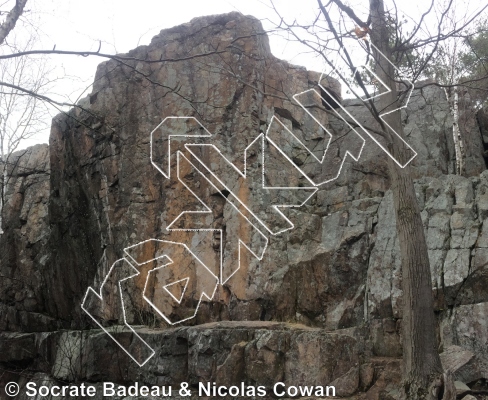 photo of Dalle Centre, 5.4 ★ at Beginner Wall (Top Rope Wall) from Québec: Mont Rigaud