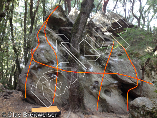 photo of Honey Dipper, V1/2 ★★ at Indian Cracks from Castle Rock Bouldering