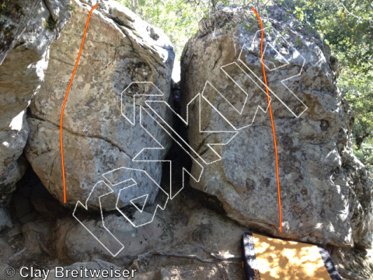 photo of V1, V1 ★★ at Billy Goat Rock from Castle Rock Bouldering