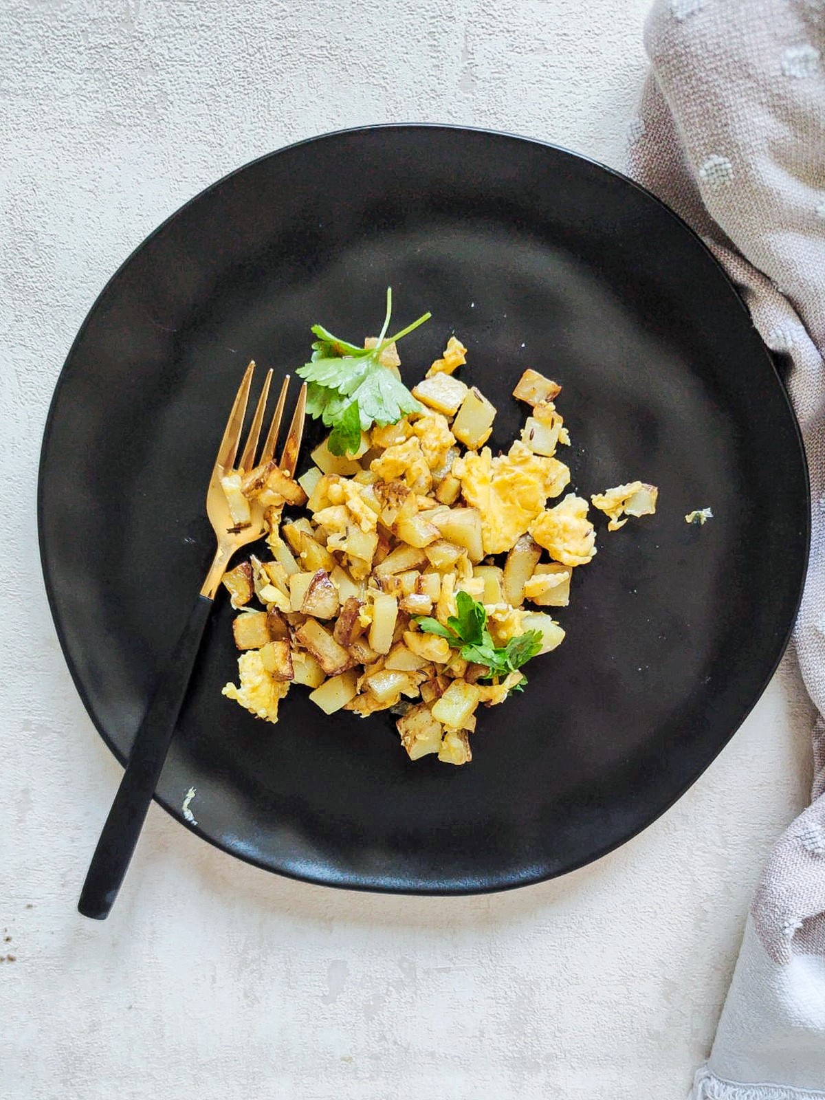 Breakfast Potatoes with Scrambled  Eggs - alt