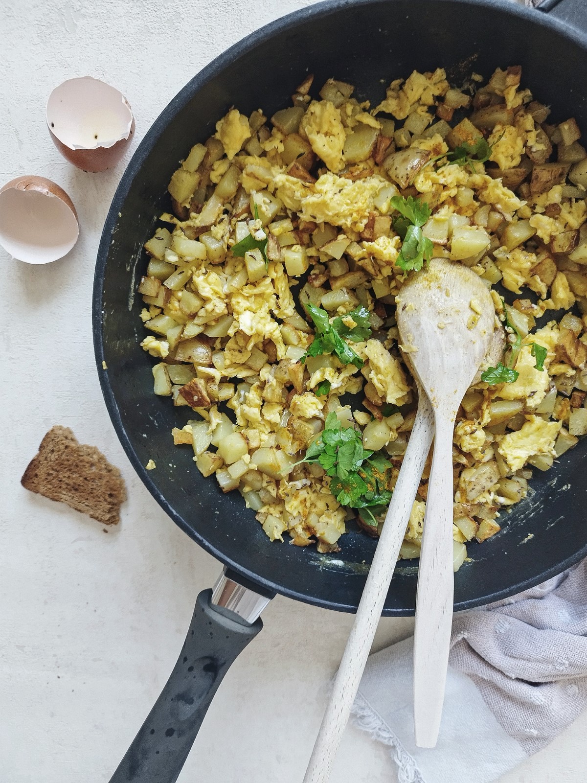 Breakfast Potatoes with Scrambled  Eggs - alt