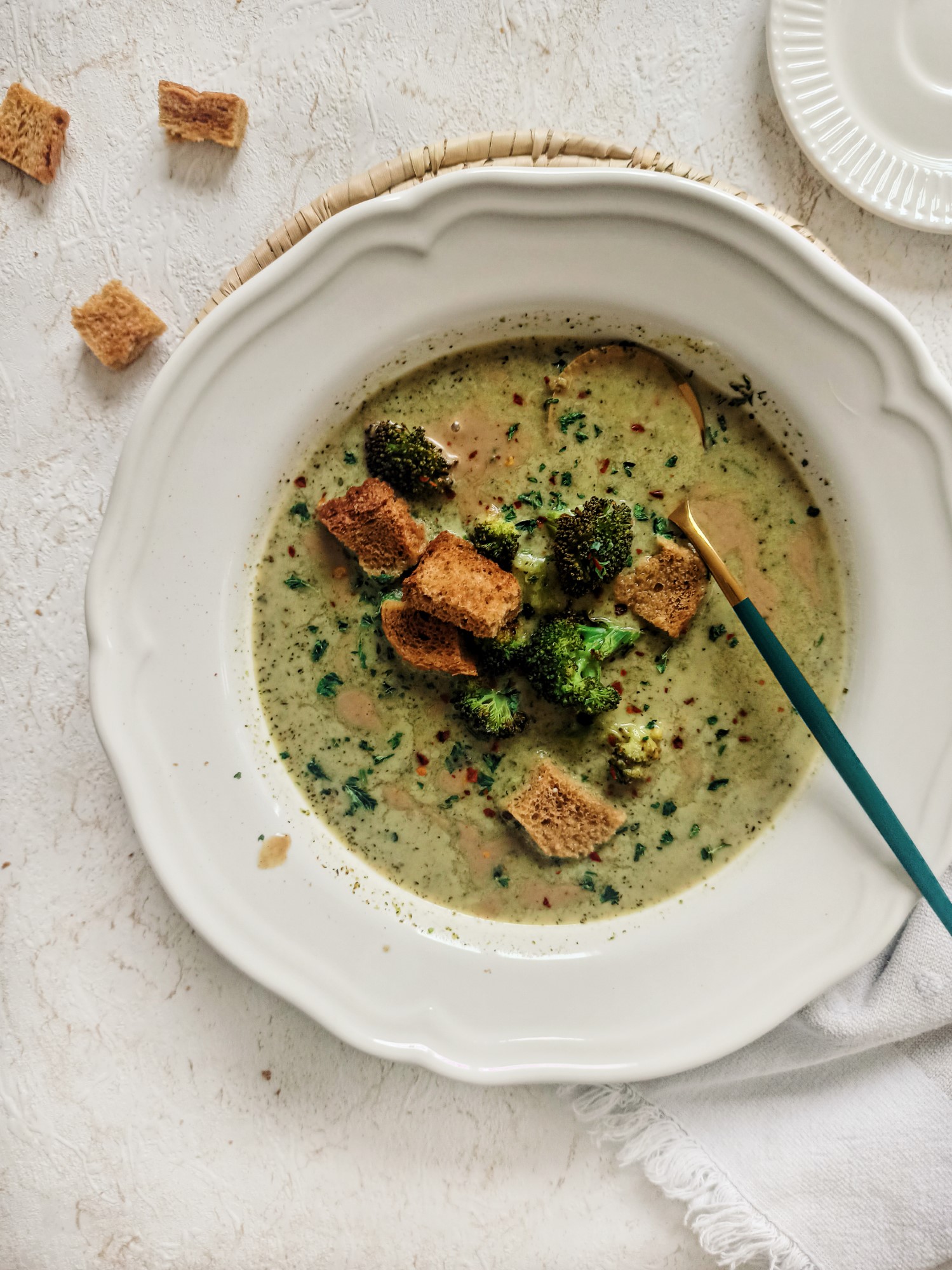 Brokkolisuppe mit Tahini - alt