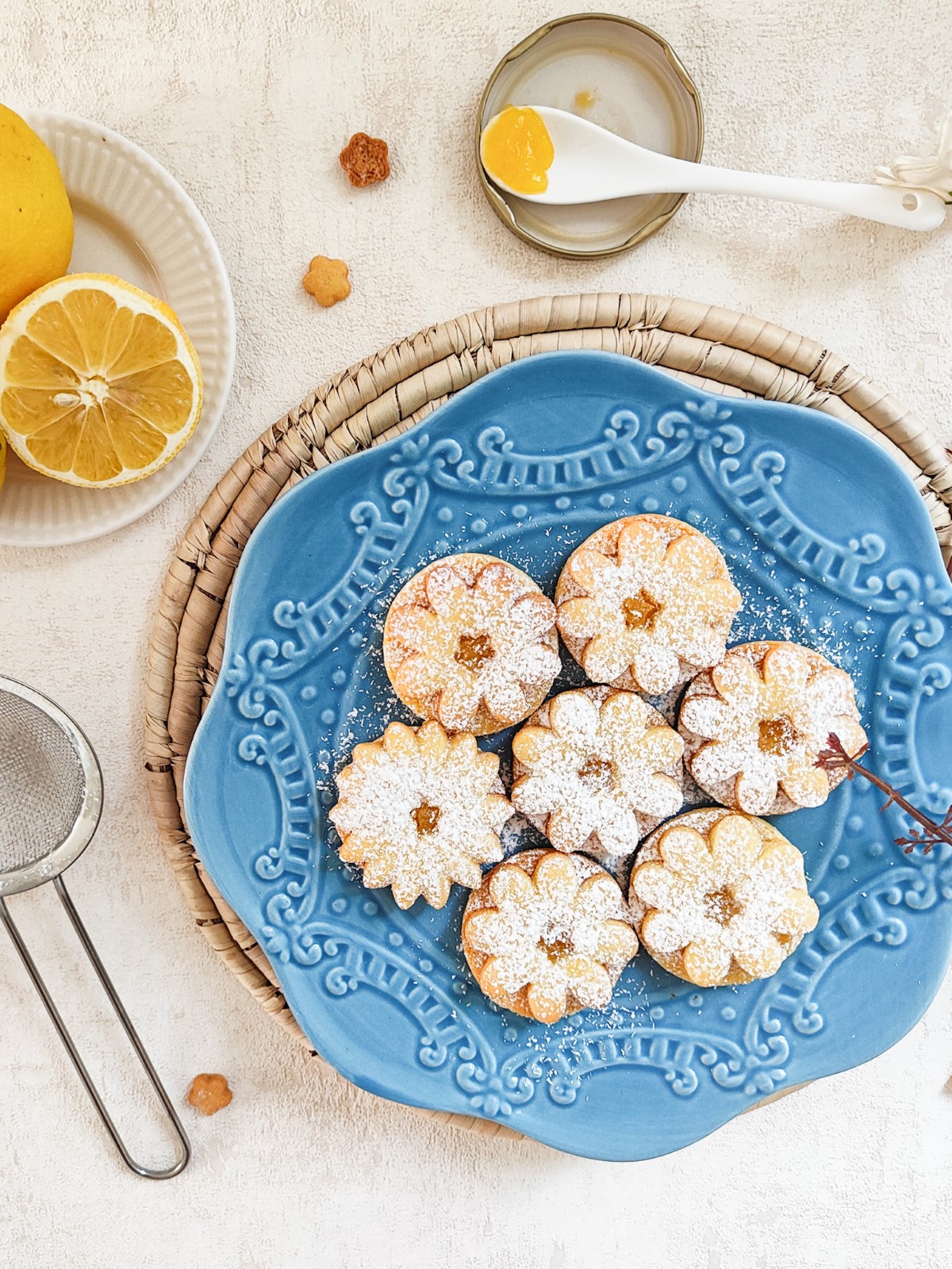 Butterkekse mit Zitronen Curd - Butter cookies with lemon curd