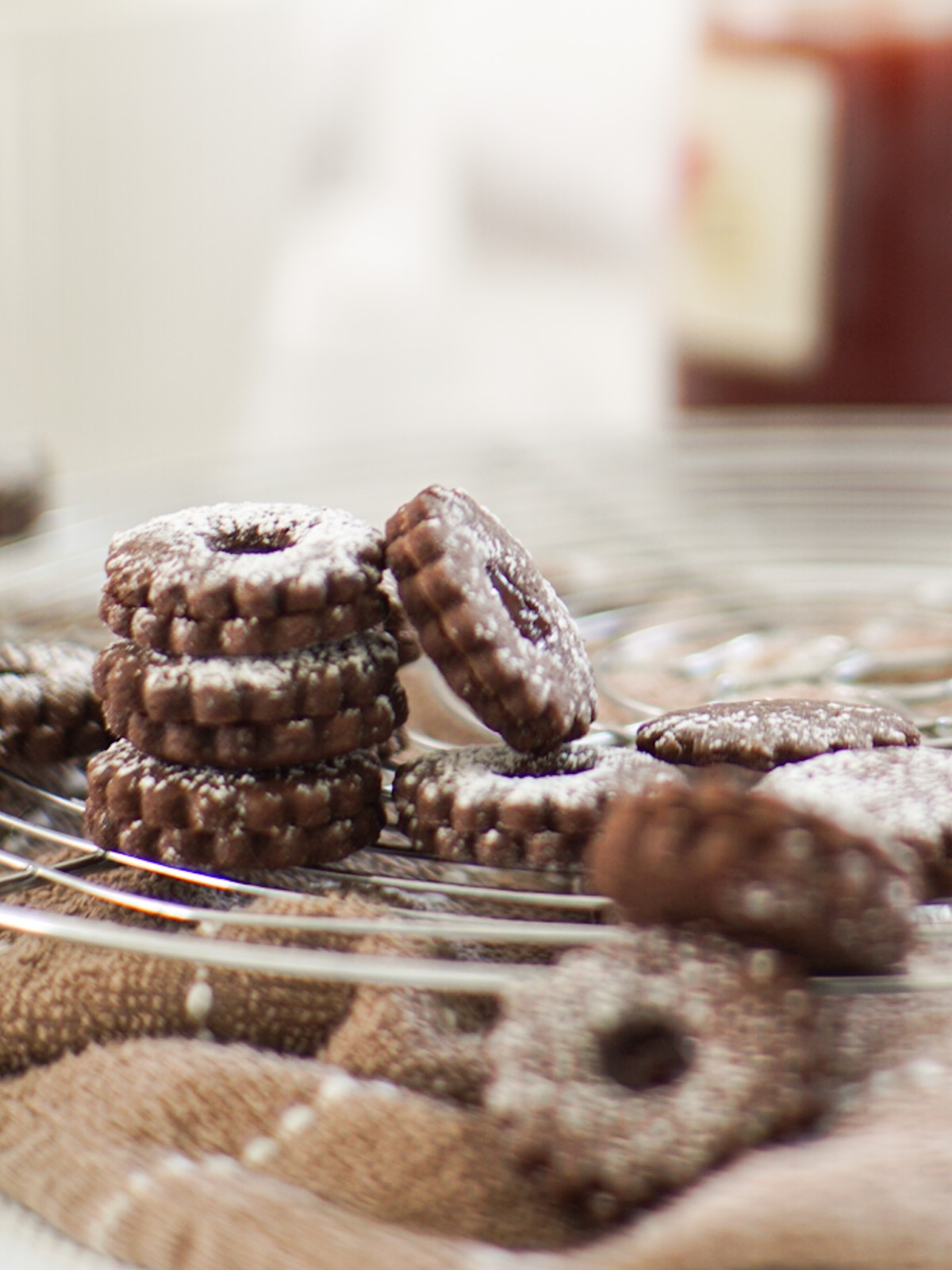 Chocolate Cookies with Strawberry Marmalade - Chocolate cookies